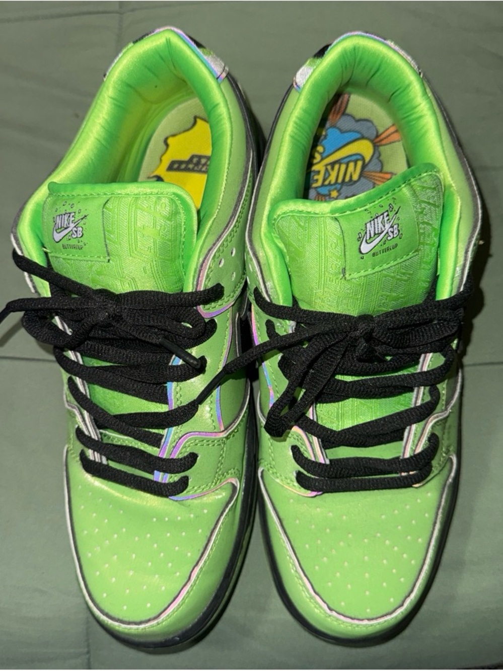 Mens Low-Top Skate Shoes - Bright Green